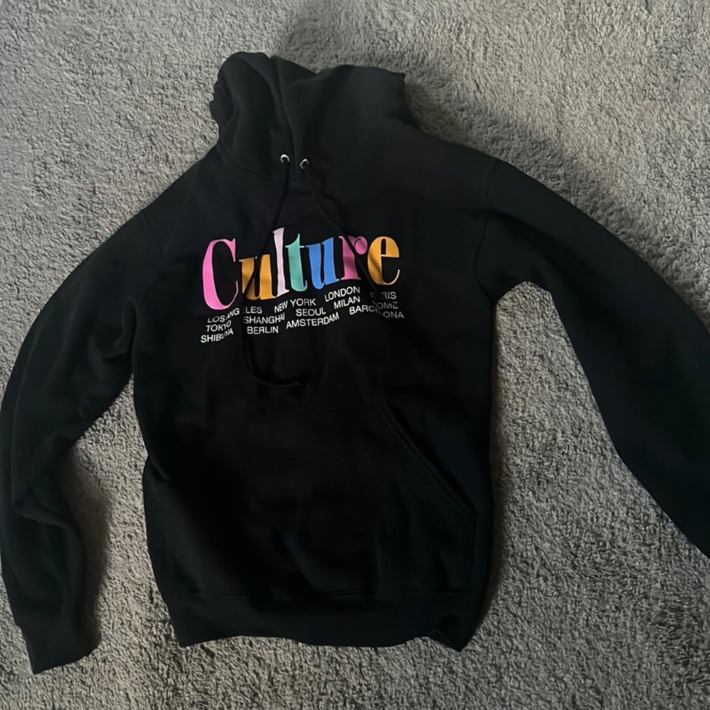 Culture sweatshirt